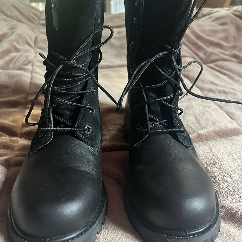 Timberland women’s boots. Size 8.5